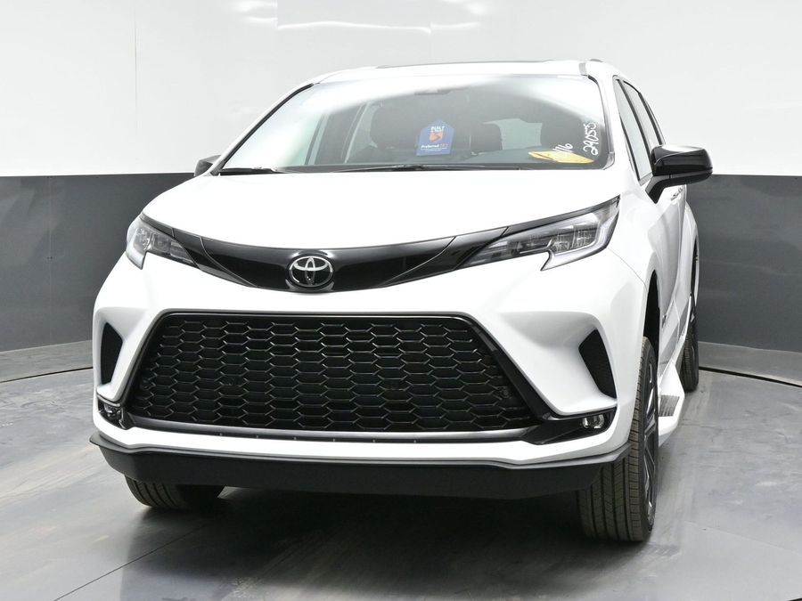 New 2026 Toyota Sienna XSE Sport