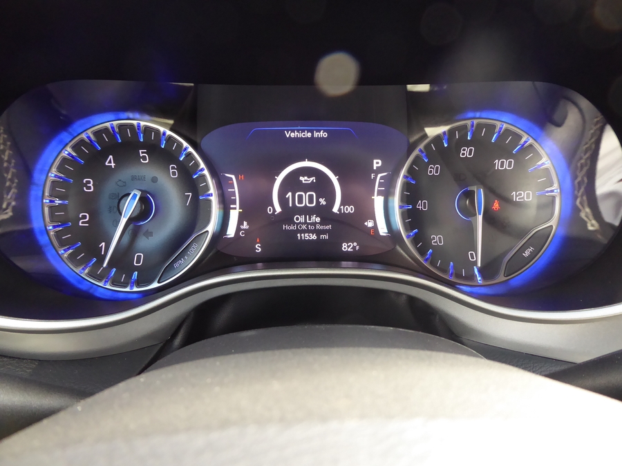 PRE OWNED 2024 Chrysler Pacifica Touring