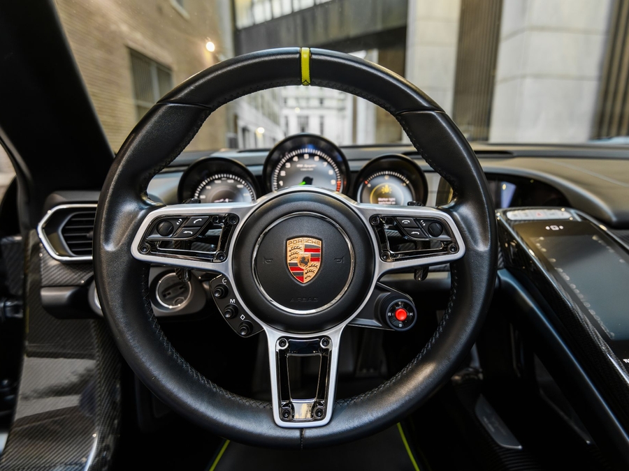 2015 Porsche 918 Spyder