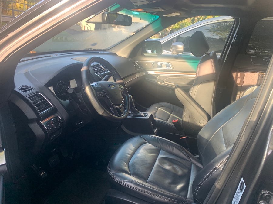 PRE OWNED 2017 Ford Explorer Limited