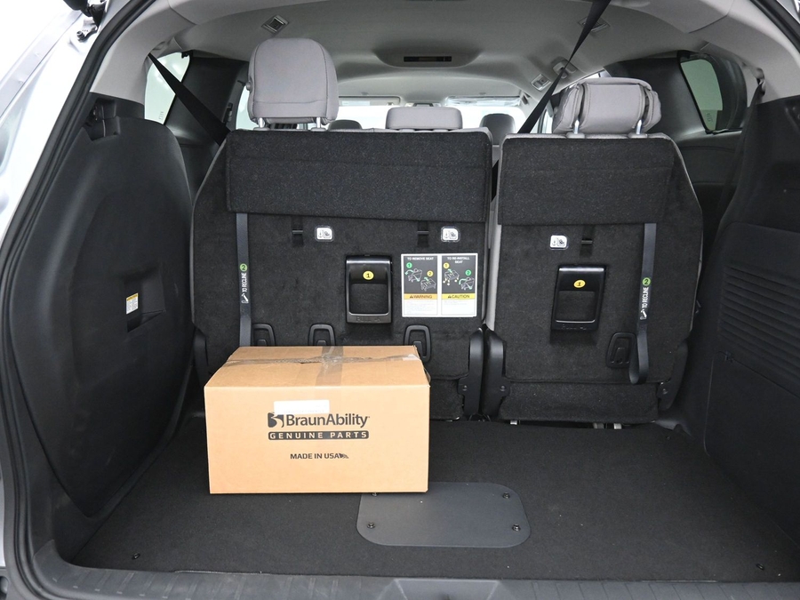 New 2026 Toyota Sienna LE