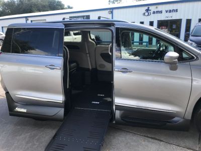 Handicap Van for Sale - 2020 Chrysler Pacifica Touring L Wheelchair Accessible Van VIN: 2C4RC1BG4LR127973