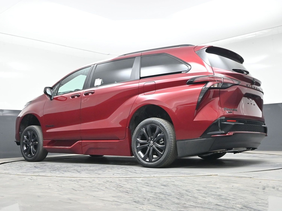 New 2026 Toyota Sienna XSE Sport