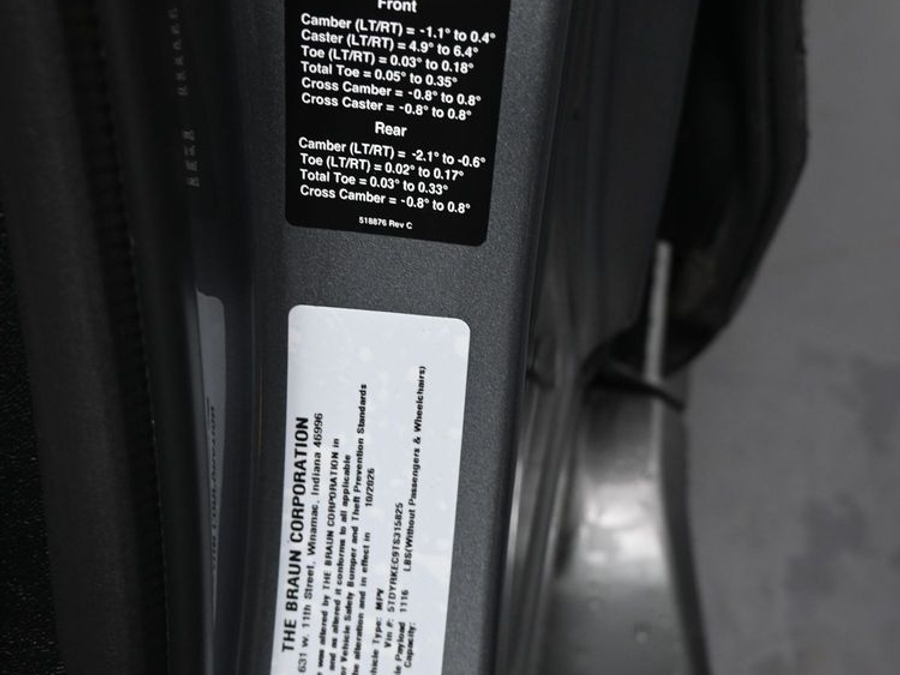 New 2026 Toyota Sienna XLE Base