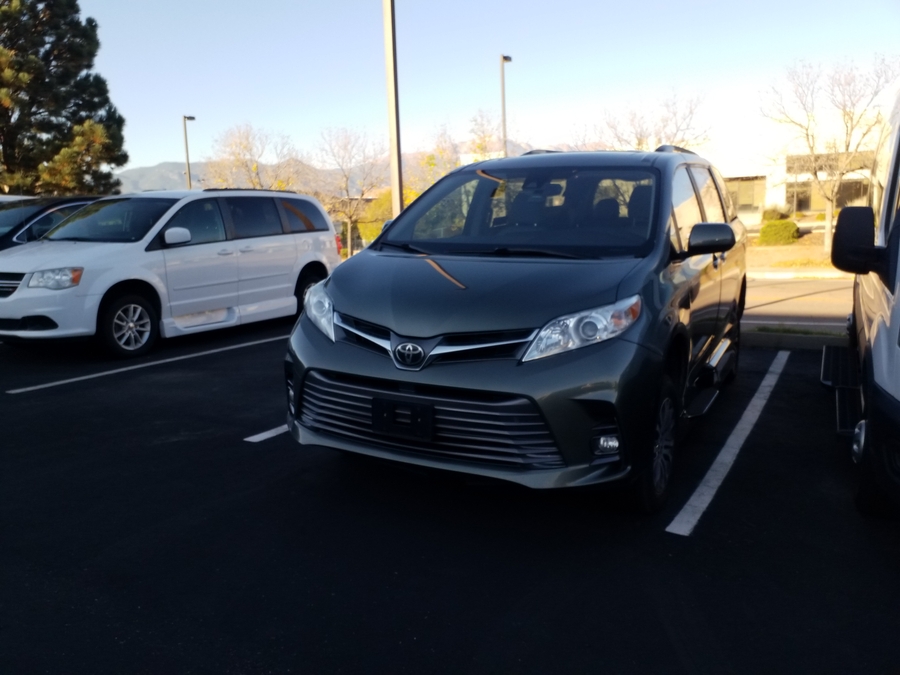 PRE OWNED 2019 Toyota Sienna XLE
