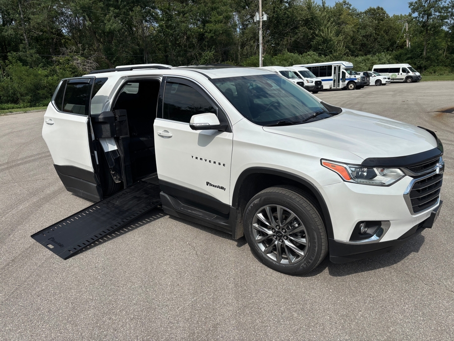 PRE OWNED 2021 Chevrolet Traverse 3LT