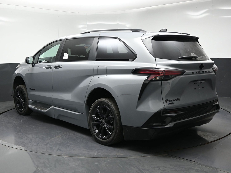 New 2026 Toyota Sienna XSE Sport