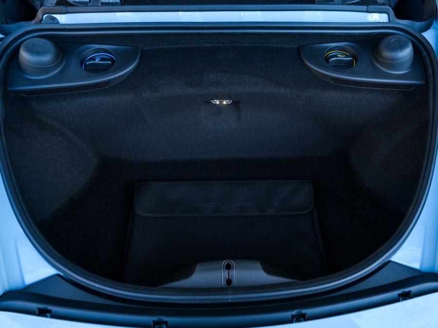 2025 Porsche 718 Spyder RS