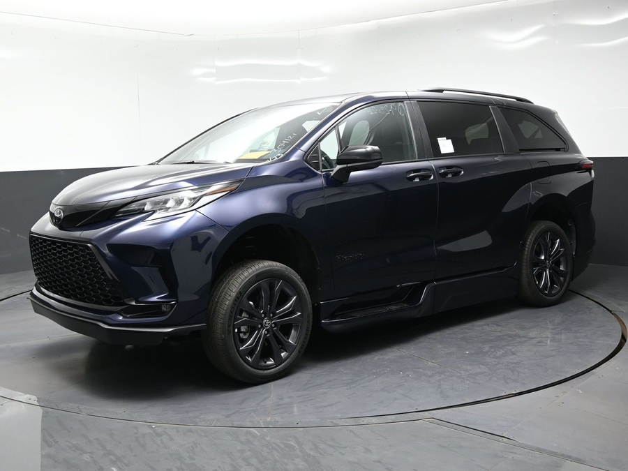 New 2026 Toyota Sienna XSE Sport