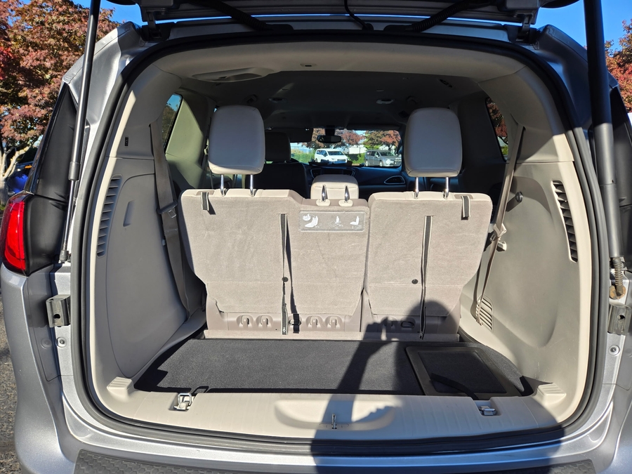 PRE OWNED 2019 Chrysler Pacifica Touring L