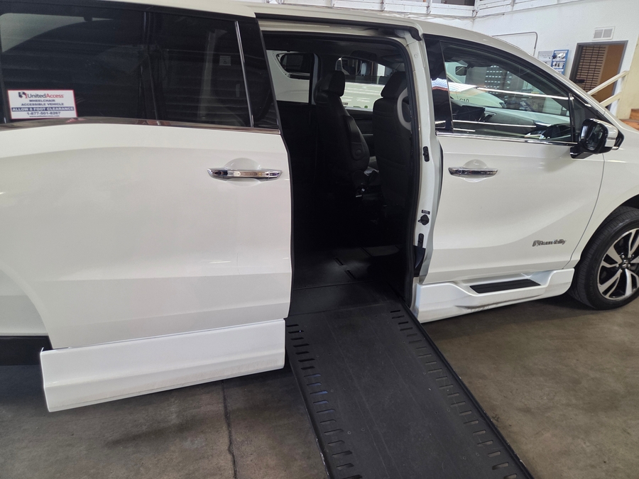 PRE OWNED 2019 Honda Odyssey Elite