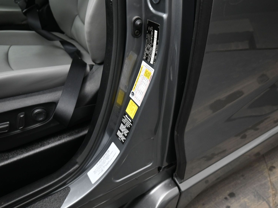New 2026 Toyota Sienna XLE Base