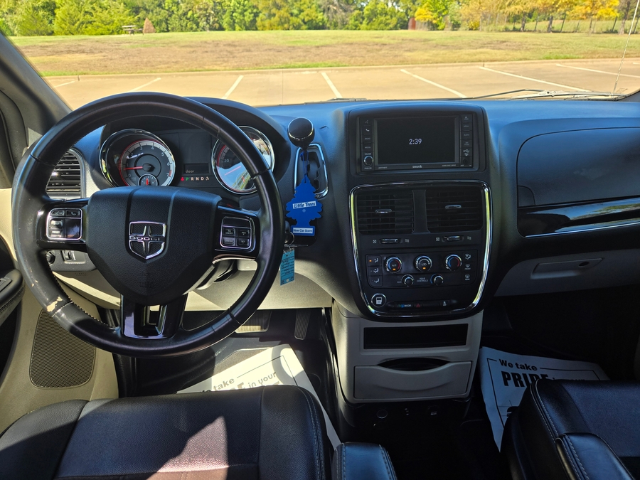 PRE OWNED 2020 Dodge Grand Caravan SXT