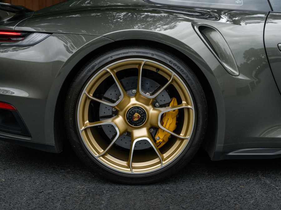 2021 Porsche 911 Turbo S
