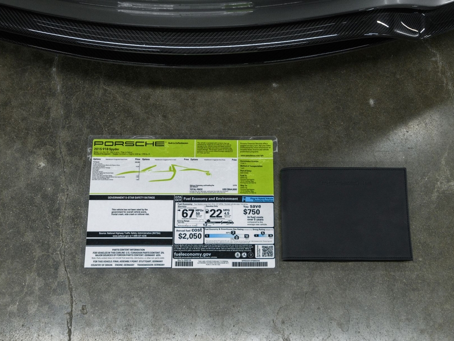 2015 Porsche 918 Spyder