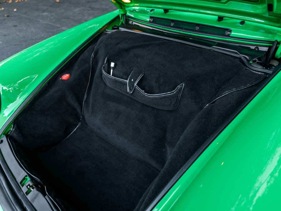 1991 Porsche 911 Carrera 2