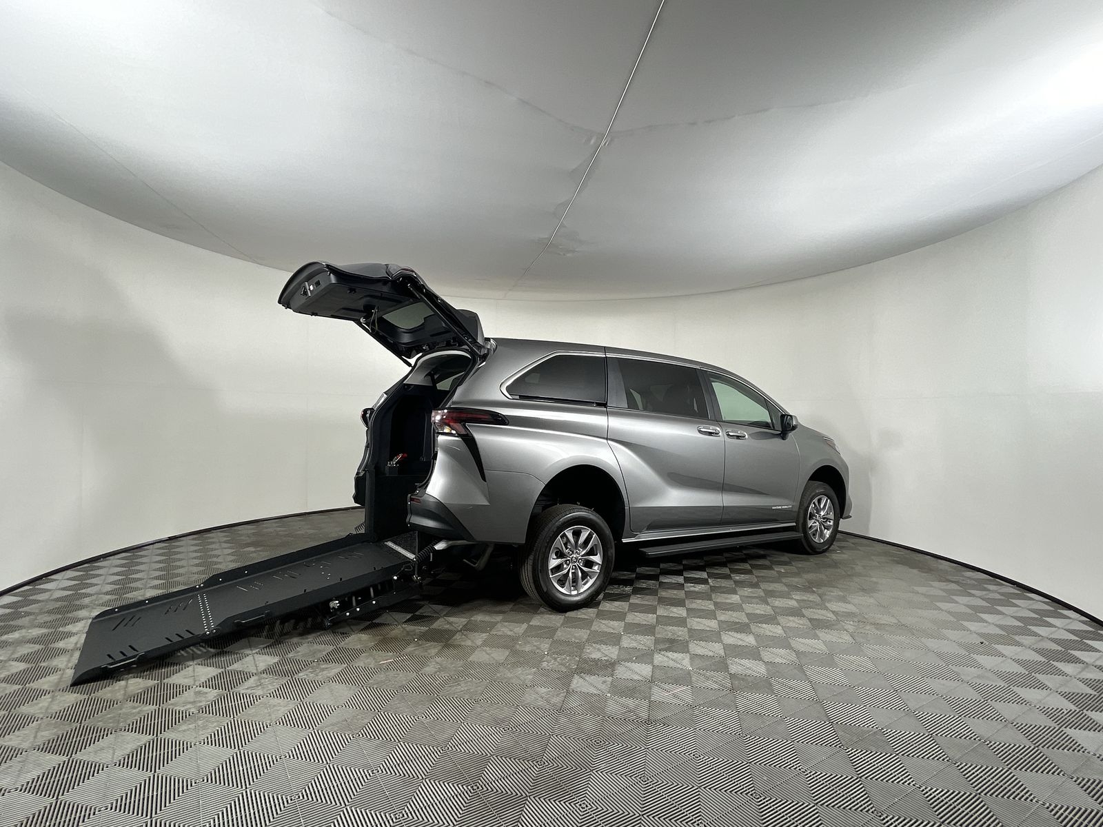 2026 Toyota Sienna's photo