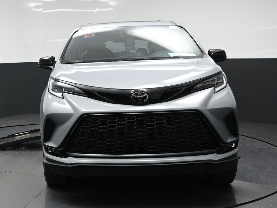 New 2026 Toyota Sienna XSE Sport