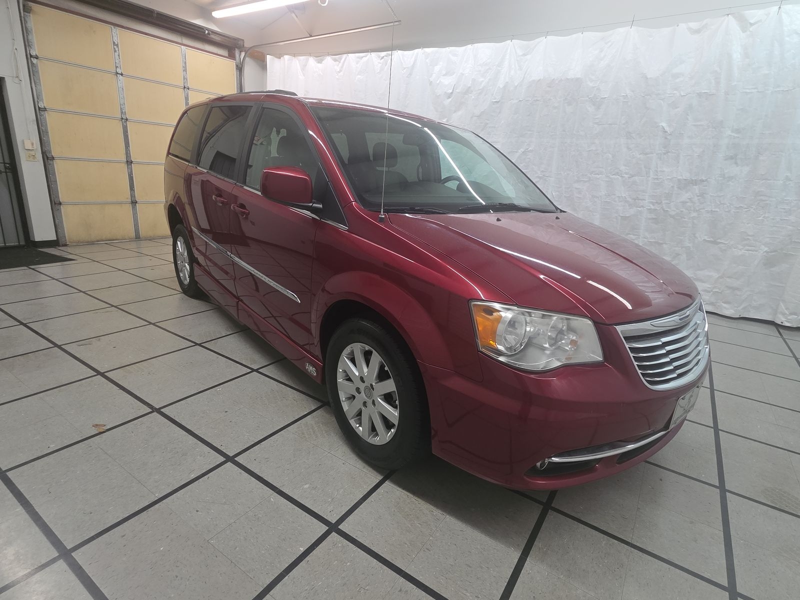 2014 Chrysler Town & Country Touring