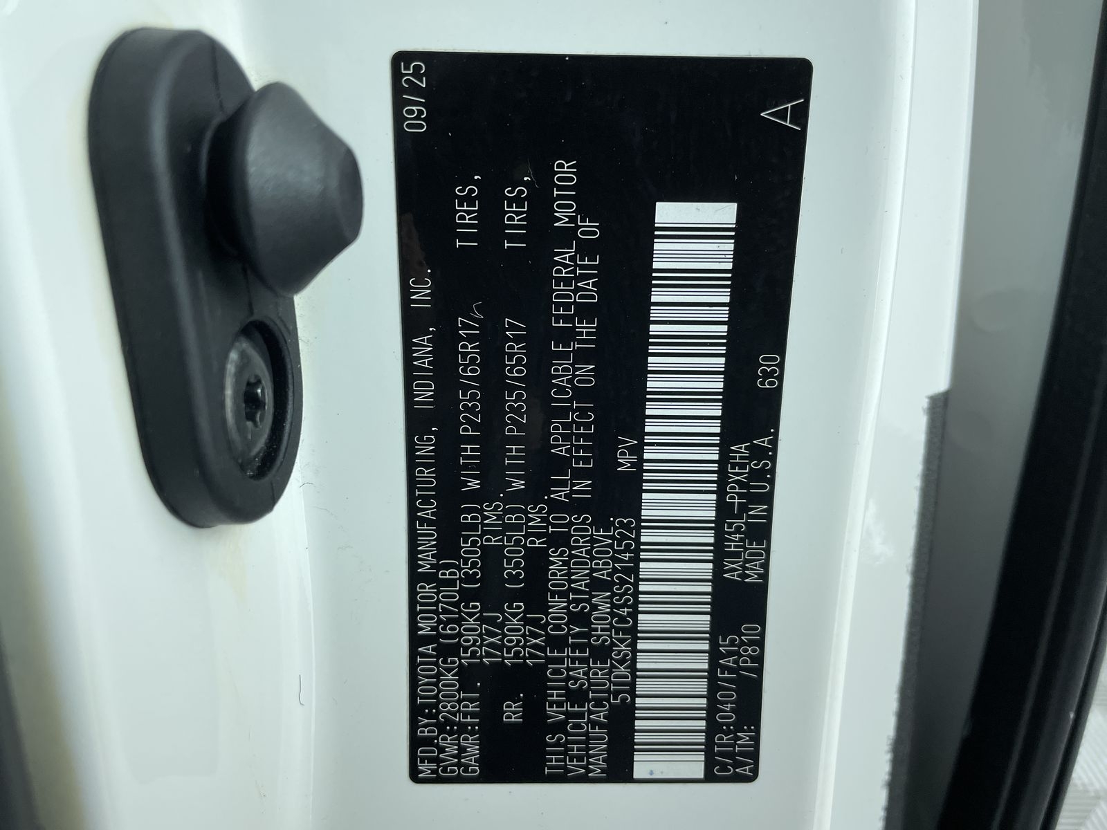 2025 Toyota Sienna LE - Photo 32