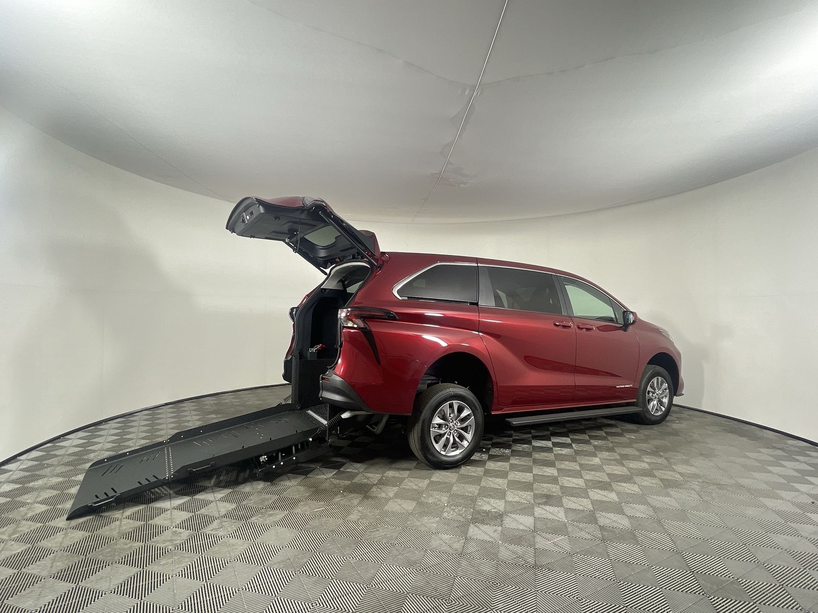2026 Toyota Sienna's photo