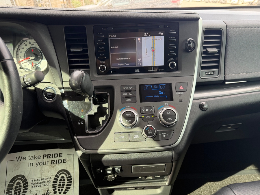 PRE OWNED 2020 Toyota Sienna SE Premium