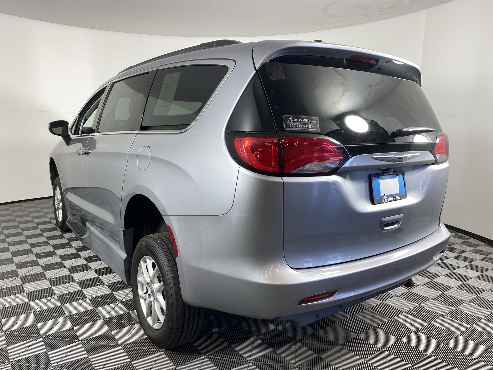 2021 Chrysler Voyager LXI - Photo 24