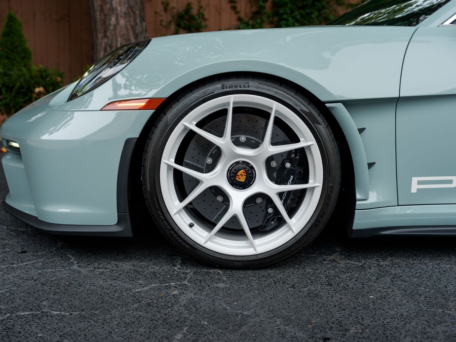 2024 Porsche 911 ST