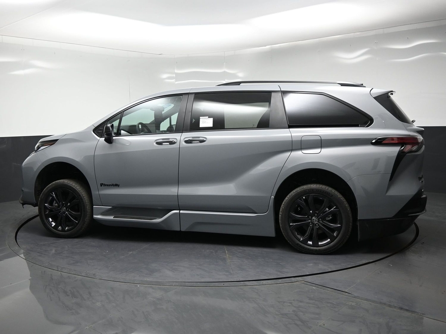 New 2026 Toyota Sienna XSE Sport