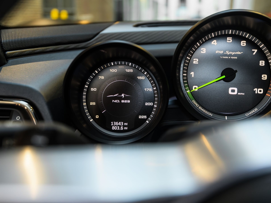 2015 Porsche 918 Spyder