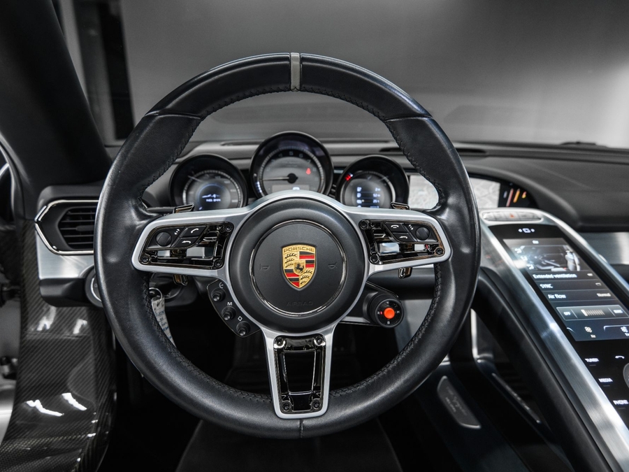 2015 Porsche 918 Spyder