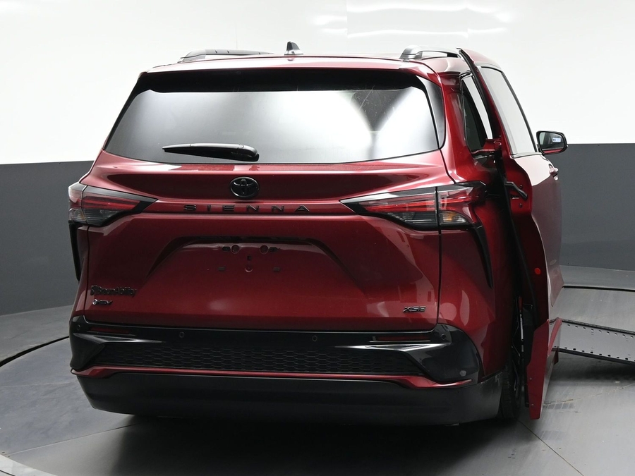 New 2026 Toyota Sienna XSE Sport
