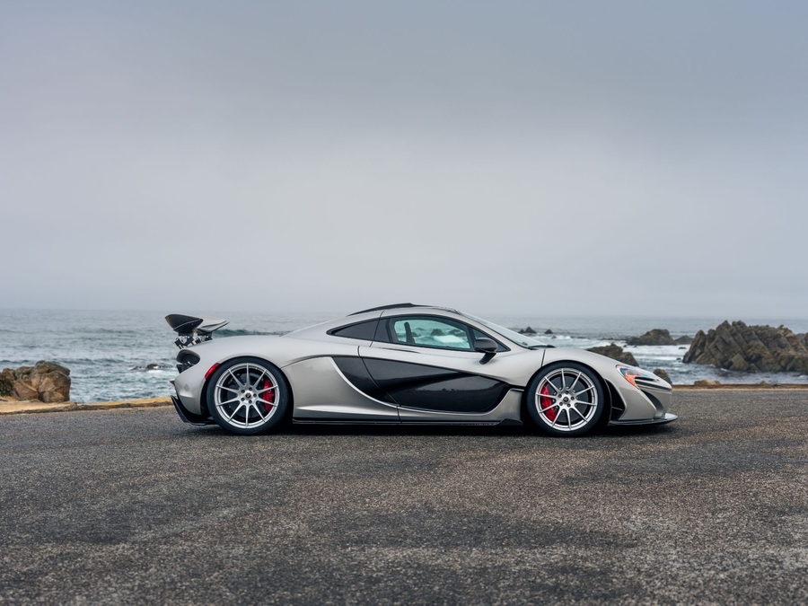2015 McLaren P1