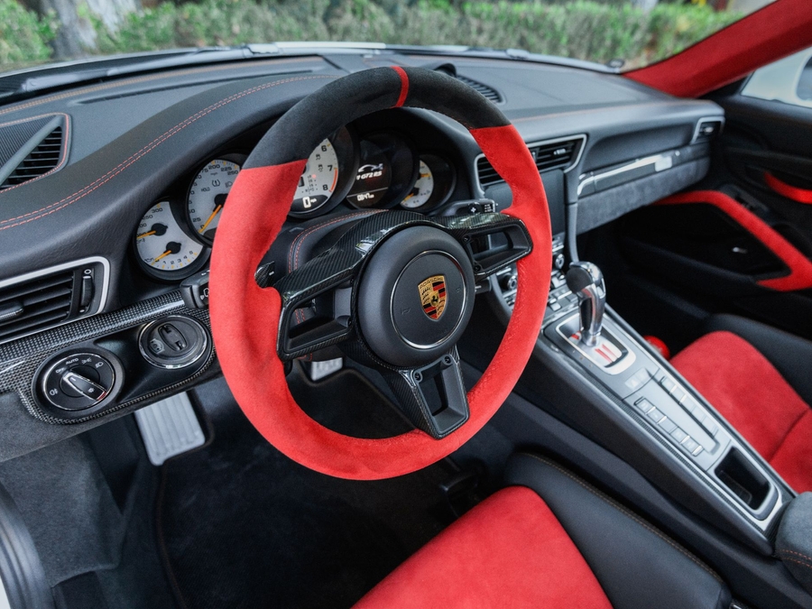 2018 Porsche 911 GT2 RS