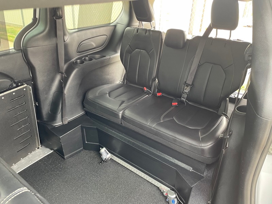 PRE OWNED 2022 Chrysler Pacifica Touring L