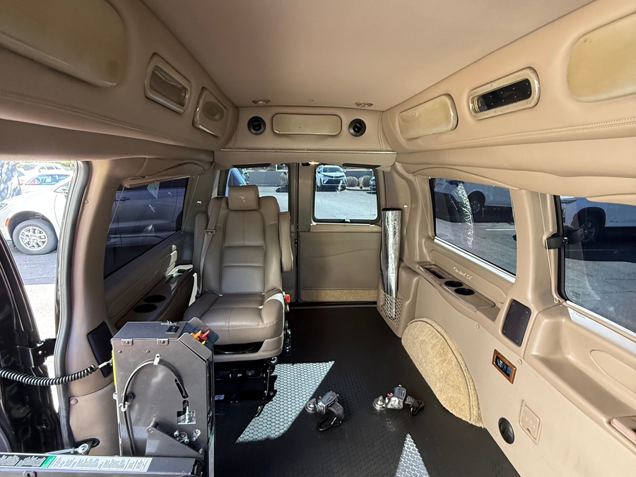 PRE OWNED 2019 Chevrolet Express 2500 3dr Cargo Van