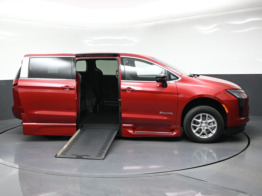 New 2027 Chrysler Pacifica Select Safety
