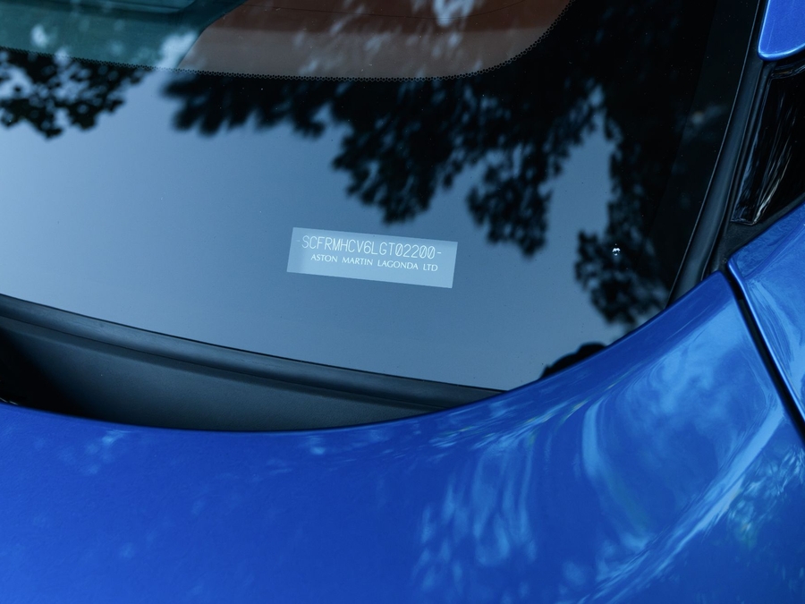 2020 Aston Martin DBS Superleggera Volante