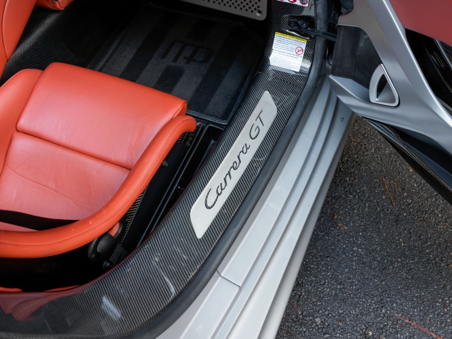 2004 Porsche Carrera GT