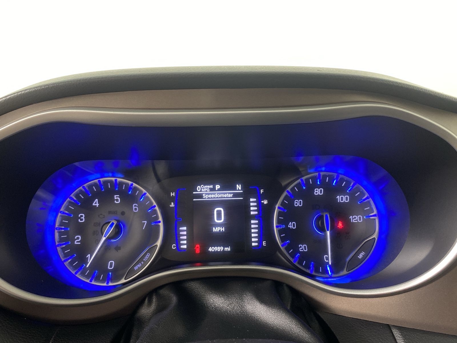 2021 Chrysler Voyager LXI - Photo 13