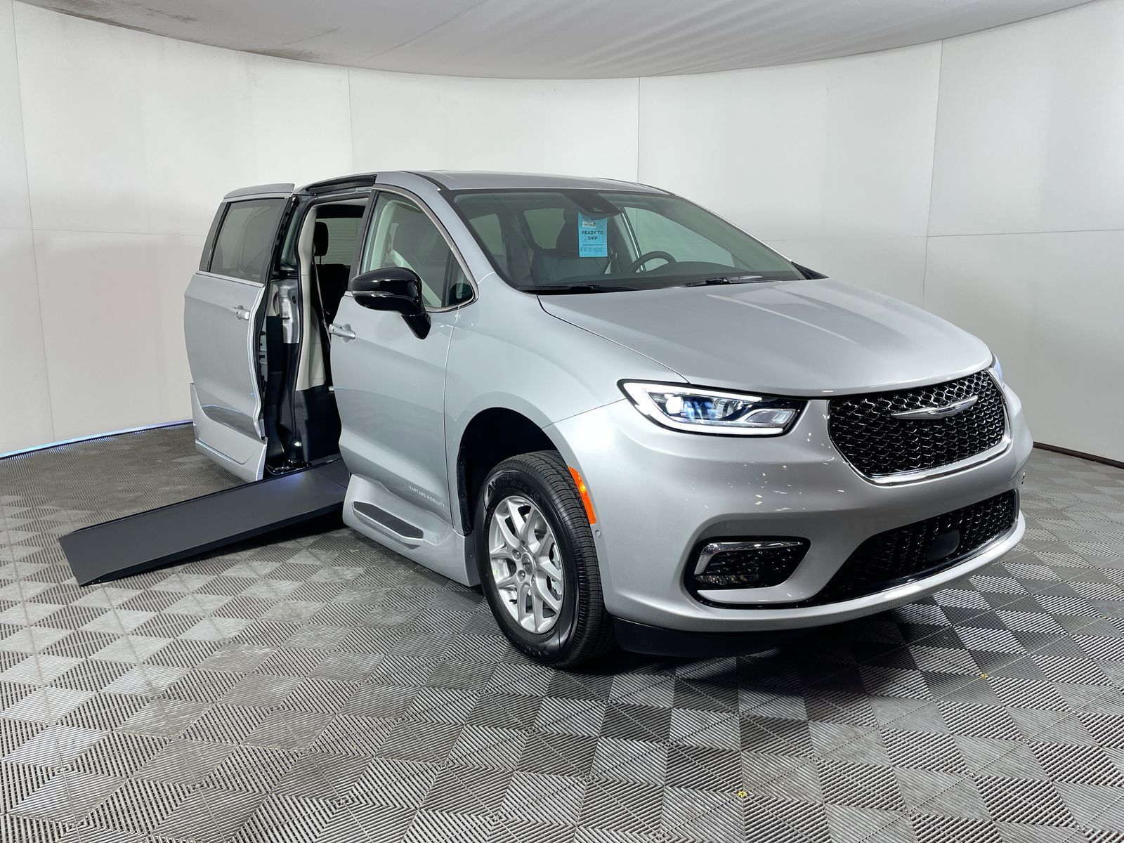 2024 Chrysler Pacifica