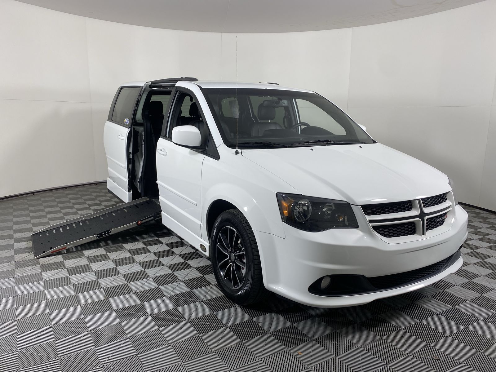 2017 Dodge Grand Caravan