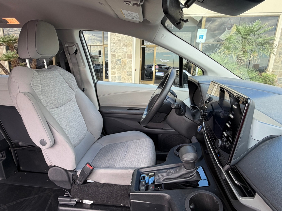 PRE OWNED 2024 Toyota Sienna LE Base