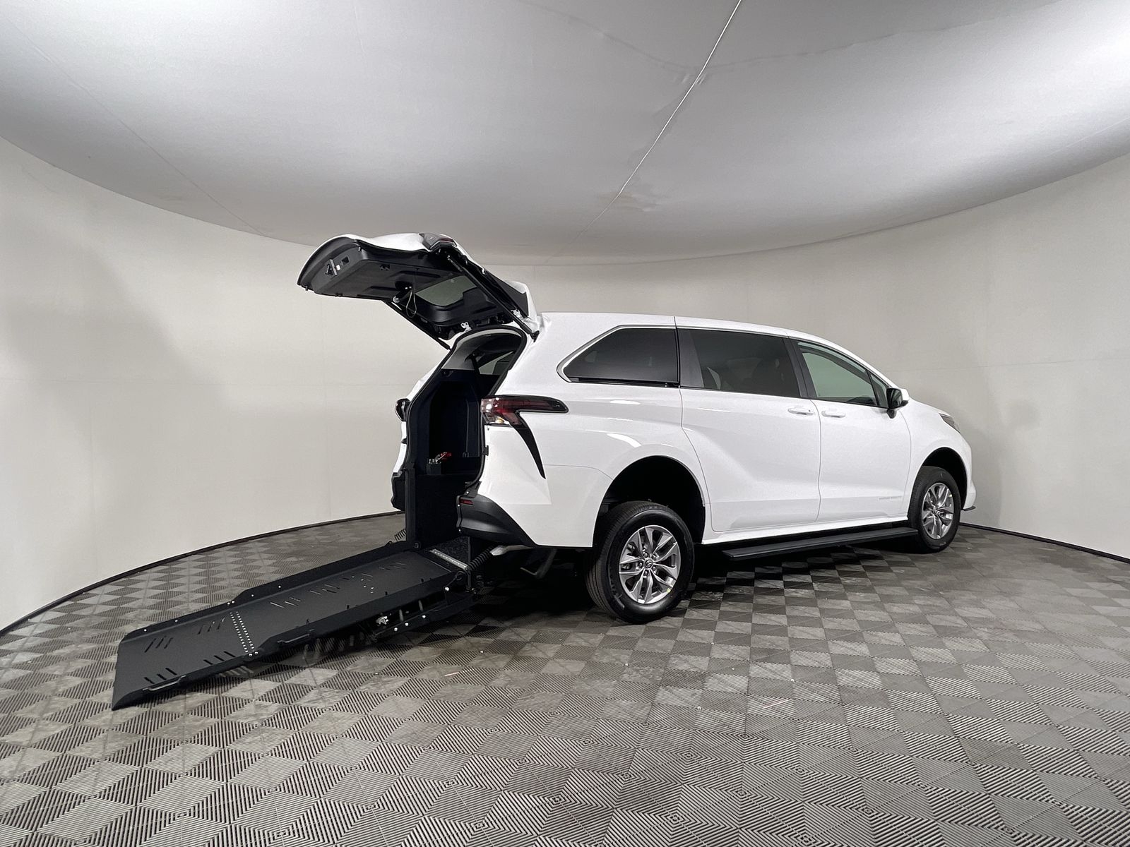 2026 Toyota Sienna's photo