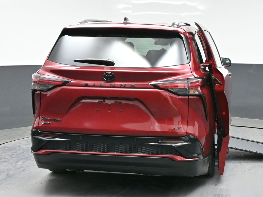 New 2026 Toyota Sienna XSE Sport