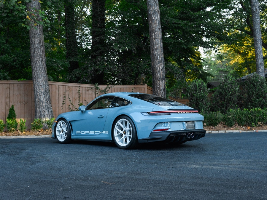 2024 Porsche 911 ST