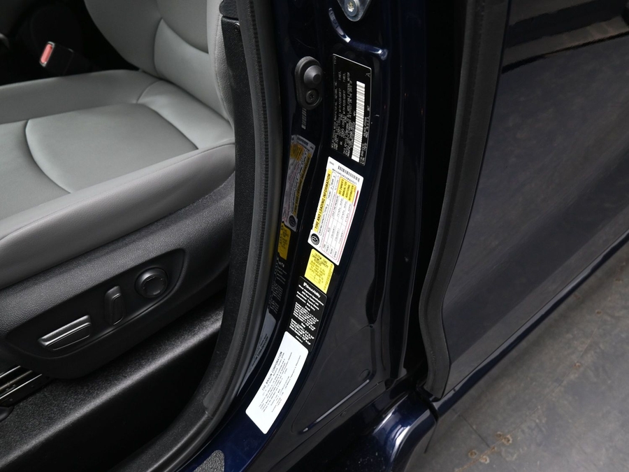 New 2026 Toyota Sienna XLE Base