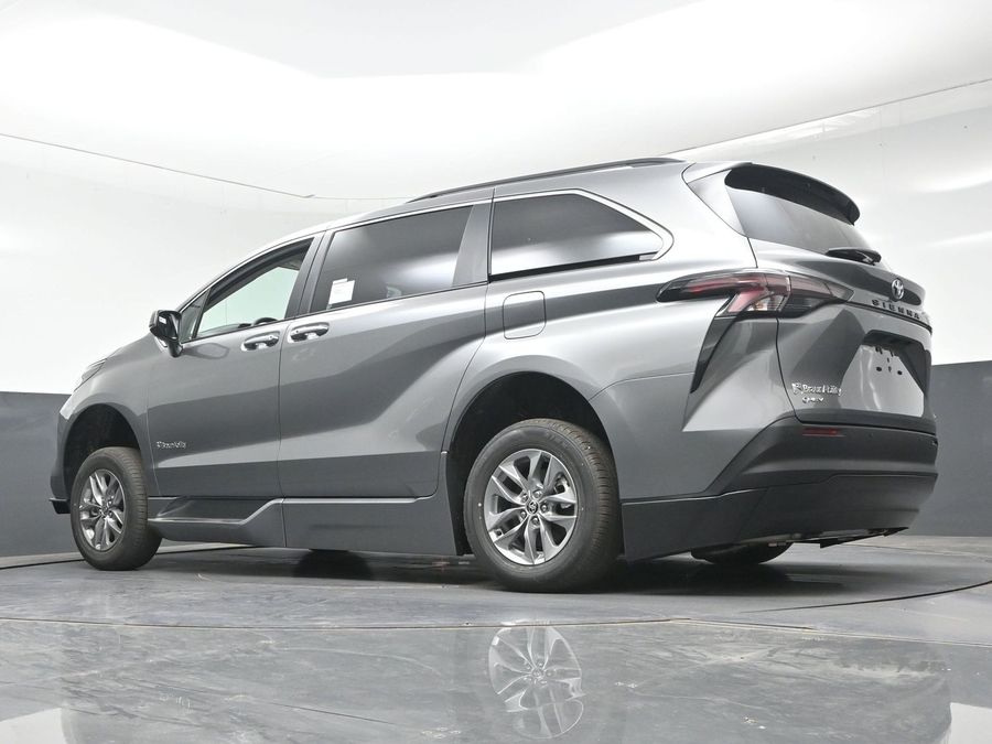 New 2026 Toyota Sienna XLE Add