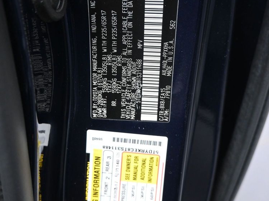 New 2026 Toyota Sienna XLE Base