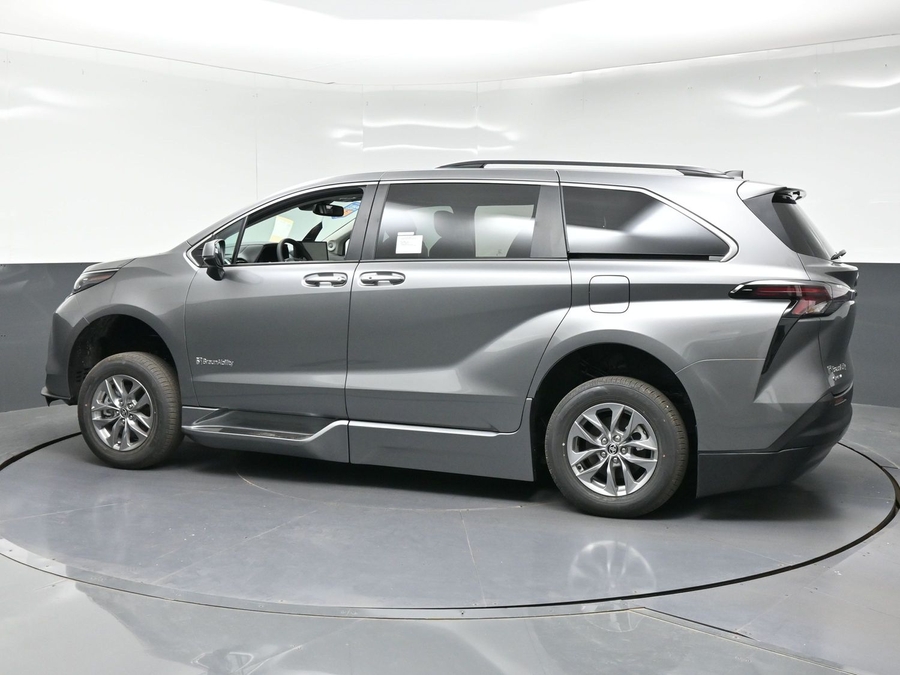 New 2026 Toyota Sienna XLE Add